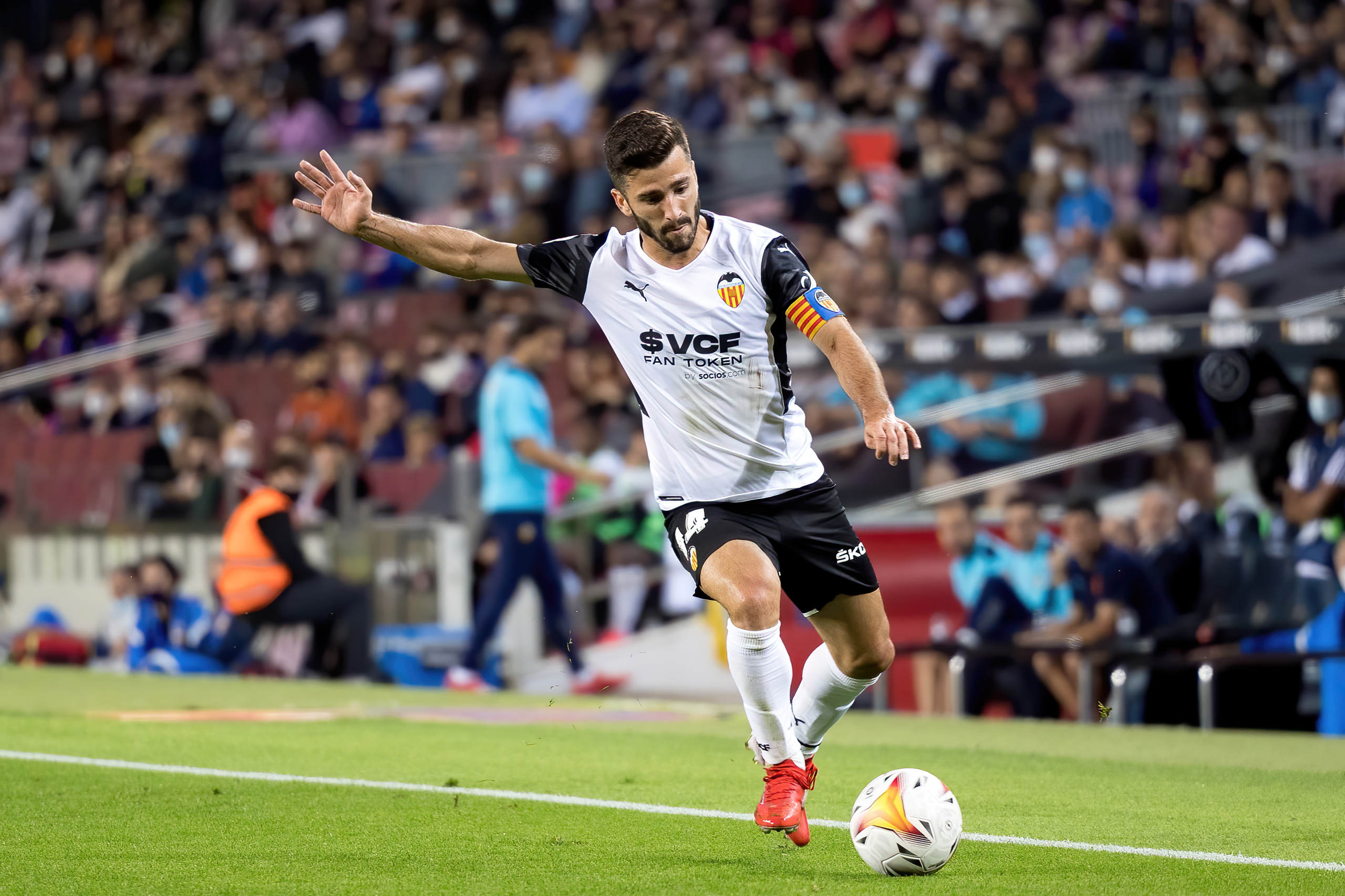Jose Luis Gaya in action during the La Liga match between FC Barcelona and Valencia CF