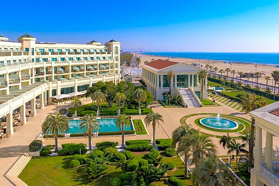 СПА-отель Las Arenas Balneario Resort