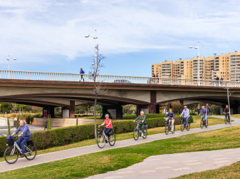 Новая велодорожка появилась на Avenida Archiduque Carlos
