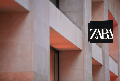 Zara обогнала Nike и стала самым дорогим модным брендом в мире