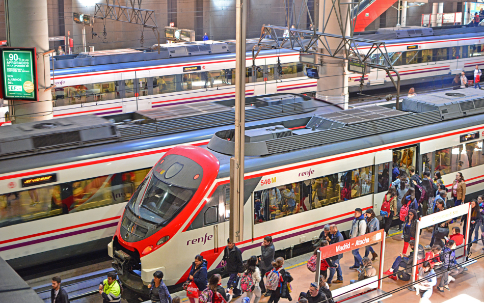 Renfe отменяет сотни поездов в Валенсии
