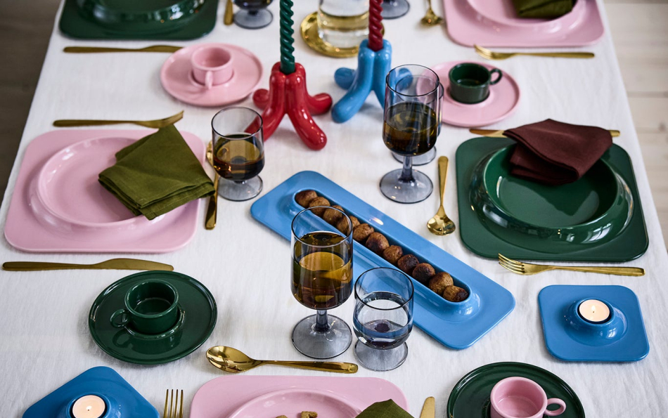 Новую дизайнерскую коллекцию IKEA раскупили в первые часы продаж
