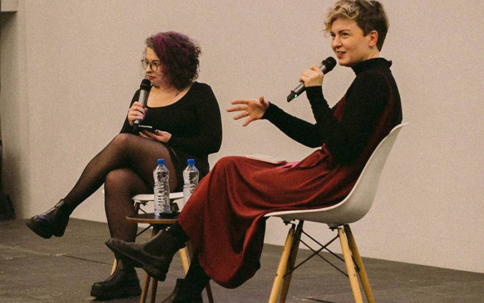 «Никакого правильно» едет в Испанию: интервью с создательницами подкаста
